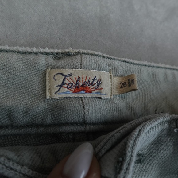 Faherty Pants Women 26 Light Green Softstretch Terry Patch Pocket Wide Leg Ankle - Picture 2 of 10